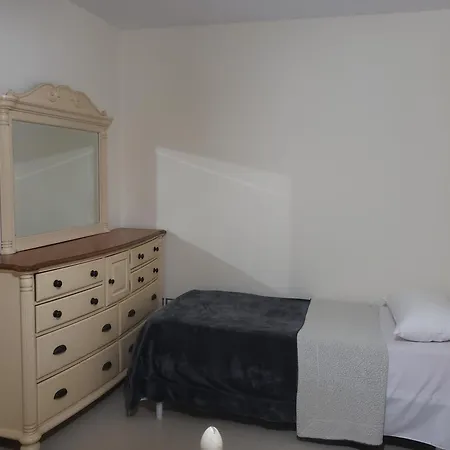 Apartman Karl Thopia